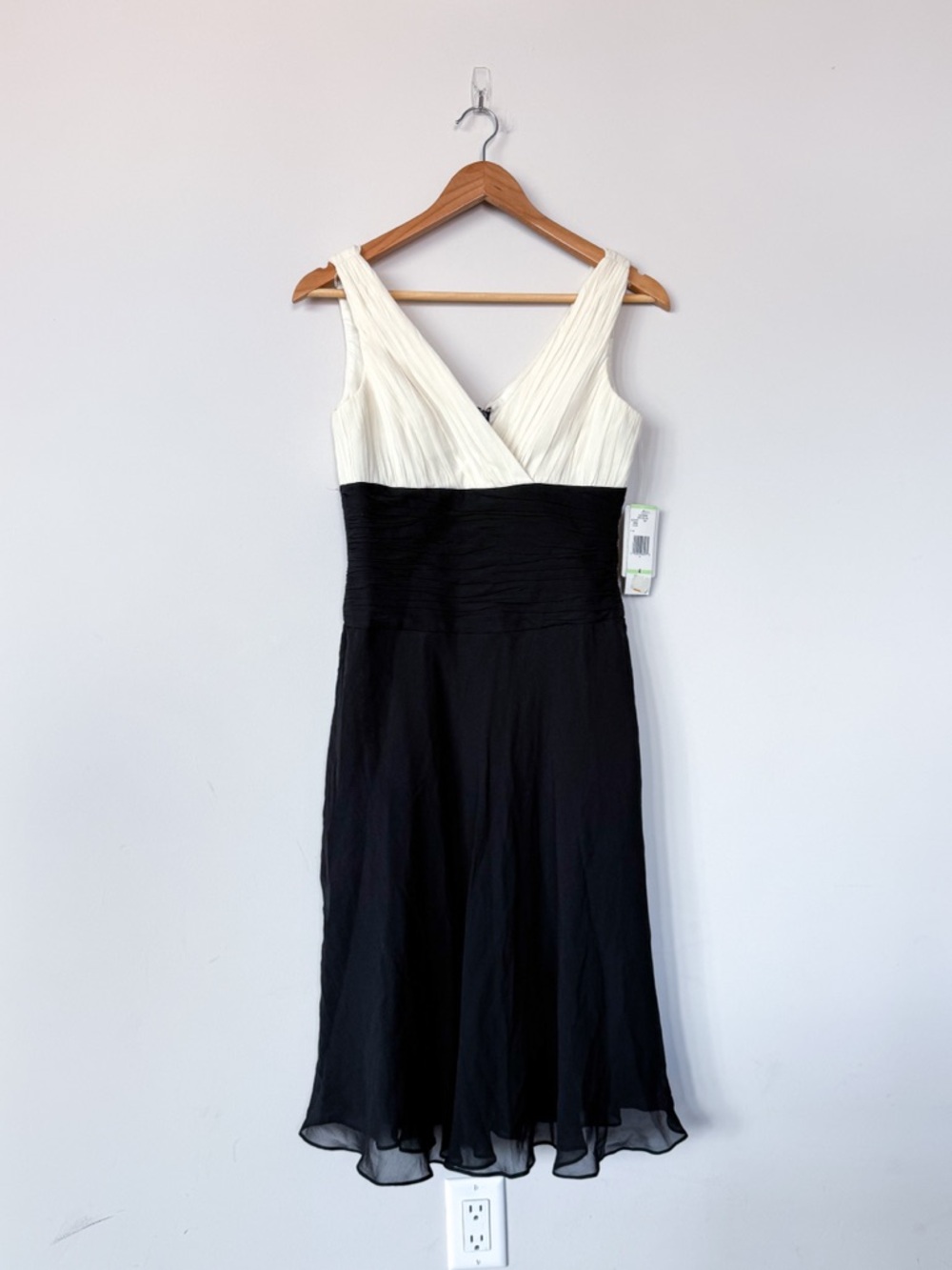 Vintage Deadstock Y2K Jones New York 100% Silk Midi White Black Cocktail Dress